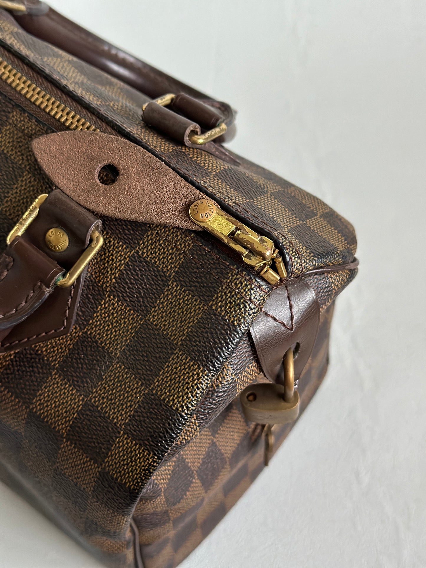 2007 Damier Ebene Canvas Speedy 25 Handbag