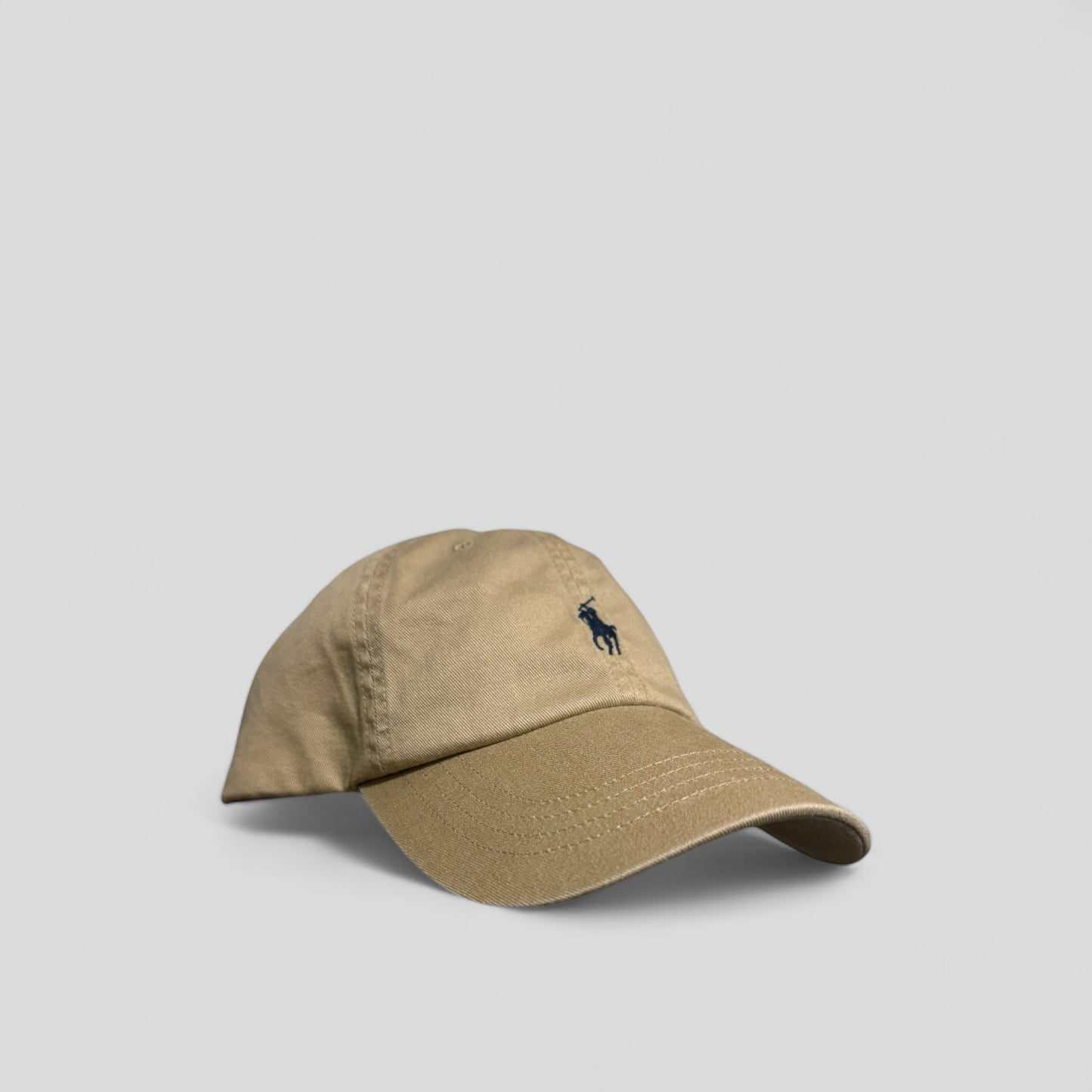 Classic Sports Cap in Light Brown / Beige